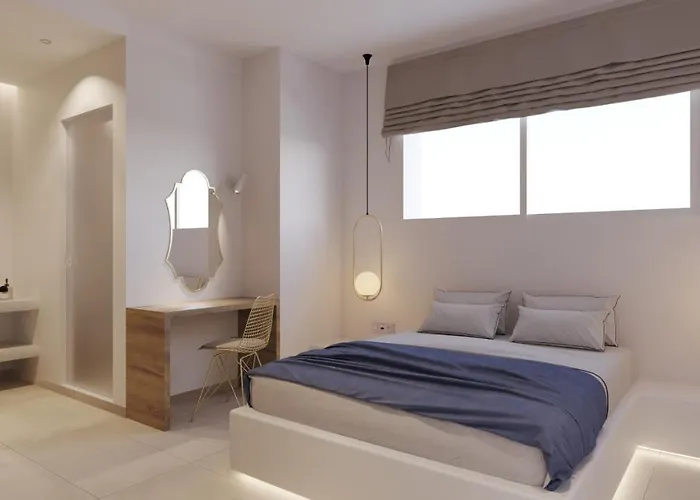 New Brand Villas: Beachside Retreat With & Heated Pool Haraki