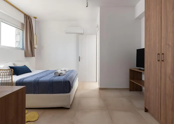 Villa New Brand Villas: Beachside Retreat With & Heated Pool